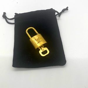 Authentic Louis Vuitton Gold Brass Lock and Key Set 313